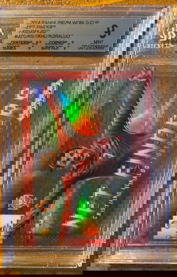 2014 Prizm World Cup Net Finders 20 Cristiano Ronaldo Red /149 BGS 9 (9,9,9,9.5)