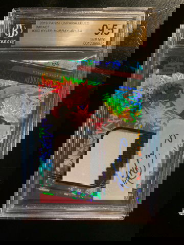 2019 Unparalleled Kyler Murray #302 Impact /75 JSY AU BGS 9.5 Gem Mt w/ 10 Auto