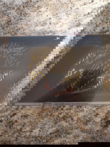 Pokemon TCG Sword And Shield Elite Trainer Box Plus Zamazenta