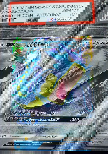 Gyarados SM212 Promo Hidden Fates PSA 10 Gem Mint