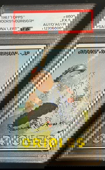 1967 Brooks Robinson Topps High Number Auto PSA 5 PSA/DNA