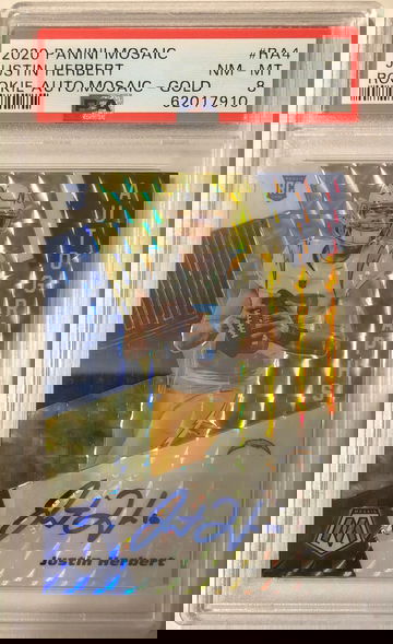 2020 Panini Mosaic Justin Herbert RC Gold Prizm Auto #RA4 2/10 PSA 8