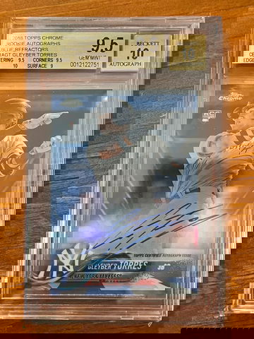 2018 Topps Chrome Gleyber Torres Blue Refractor Auto BGS 9.5/10