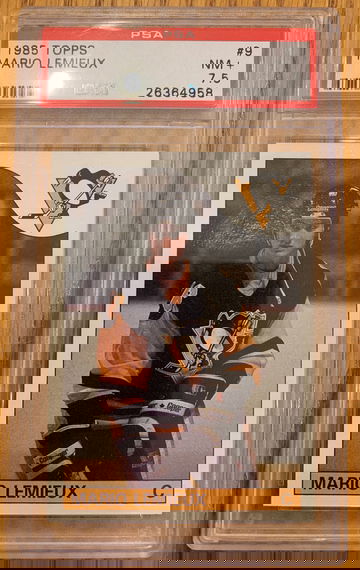 1985 Topps Mario Lemieux Rookie #9 PSA 7.5 NM+