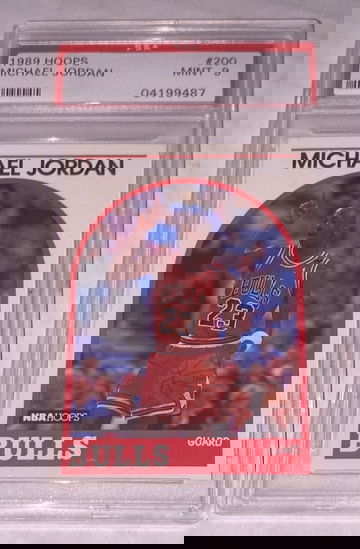1989 Hoops Michael Jordan #200 Michael Jordan PSA 9