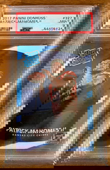 2017 Panini Donruss Patrick Mahomes #327 PSA 9 RC