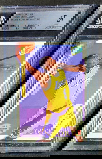 KOBE BRYANT 1996 Fleer Ultra Gold Medallion BGS 9 #G266 MINT ROOKIE