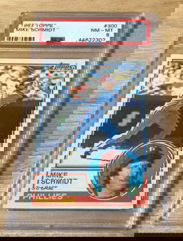 1983 Topps Mike Schmidt PSA 8