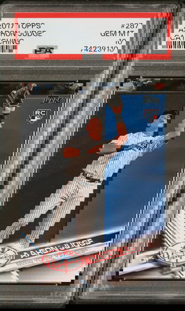 2017 Topps #287 Aaron Judge Catching PSA 10