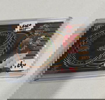 2024 panini gold standard Jayden Daniels case hit 