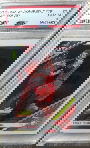 2019 trae young optic 2nd year gem Mint 10 hawks