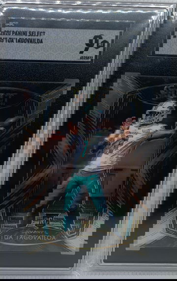 2020 Panini Select #245 Tua Tagovailoa Club Level SGC 9
