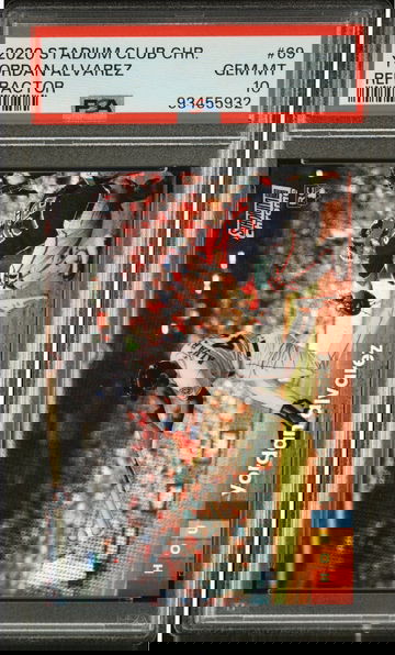 2020 Stadium Club Chrome Yordan Alvarez #69