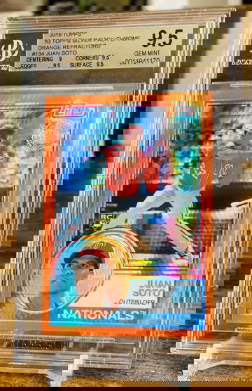 2018 Juan Soto RC /25 BGS 9.5 Orange Refractor Silver Pack POP 2