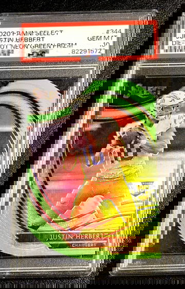 2020 Select  Justin Herbert  Field Level Die-Cut  Neon Green Prizm  PSA 10  Chargers