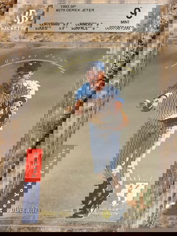 1993 SP Derek Jeter BGS 9 True Mint 9.5x2 9x2