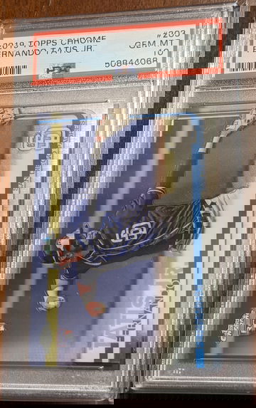 2019 Topps Chrome Fernando Tatis Jr. RC PSA 10