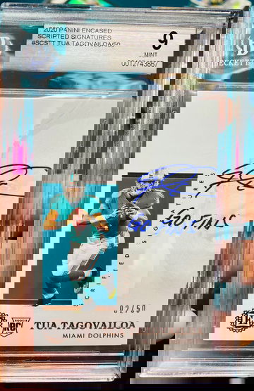 2020 Encased Scripted Signatures Tua Tagovailoa BGS 9 Auto 9 