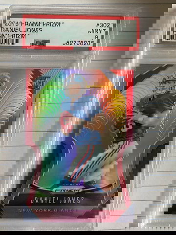 2019 Panini Prizm Pink Daniel Jones PSA 9