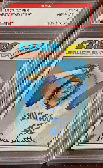 1977 Topps Bruce Sutter PSA 8