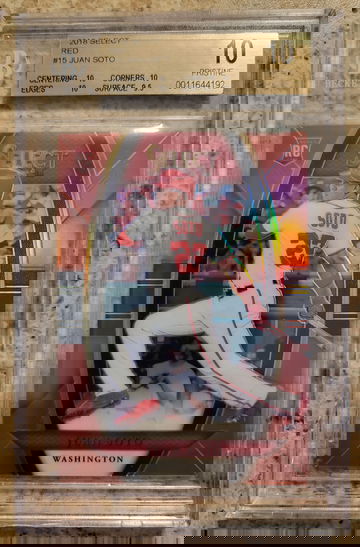 2018 Panini Select Juan Soto RC BGS 10 Pristine Red Prizm /99 RC BGS 9