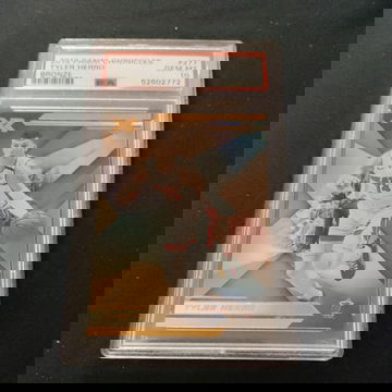 2019 chronicles Tyler hero bronze parellel PSA 10