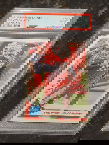 DEVIN WHITE RC 2019 Donruss Canvas Rated Rookie #342 Tampa Bay Buccaneers PSA 9