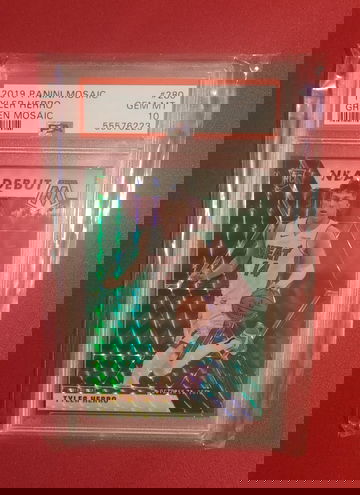 2019 Panini Mosaic Tyler Herro Green Mosaic Miami Heat