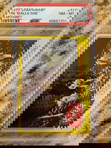 1977 Star Wars The Walls Are Moving! #171 PSA 8