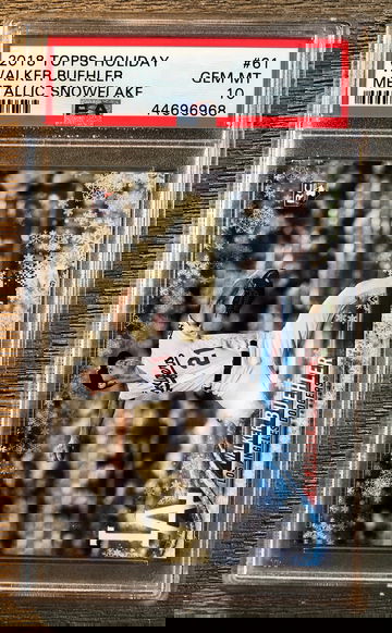 2018 Topps Holiday Walker Buehler Metallic Snowflake #61 PSA 10