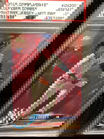 Gleyber Torres 2018 Topps Update Mother’s Day /50 PSA 10