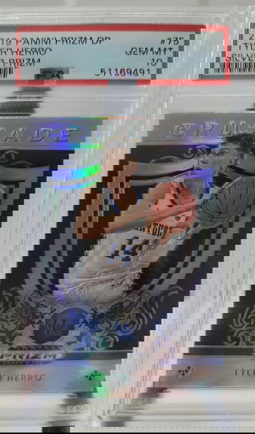 2019 Panini Prizm Tyler Herro draft picks crusade #75 silver holo psa 10