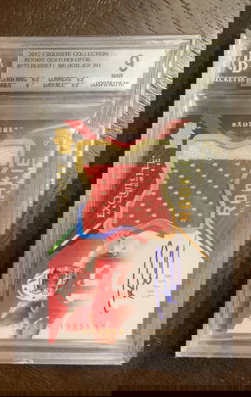 2012 Exquisite Russell Wilson Gold Holofoil  rookie patch Auto /50  BGS 9 w/ 10 Auto