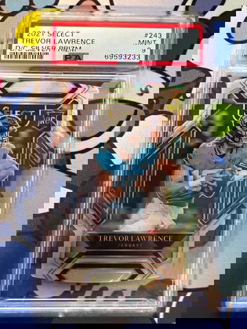 2021 Select Trevor Lawrence Die-cut silver PSA 9